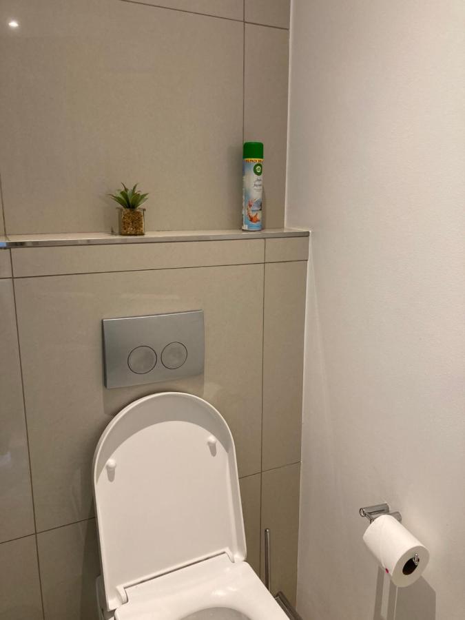 Urban Awe Apartment- Itowers 18Th Floor กาโบโรเน ภายนอก รูปภาพ
